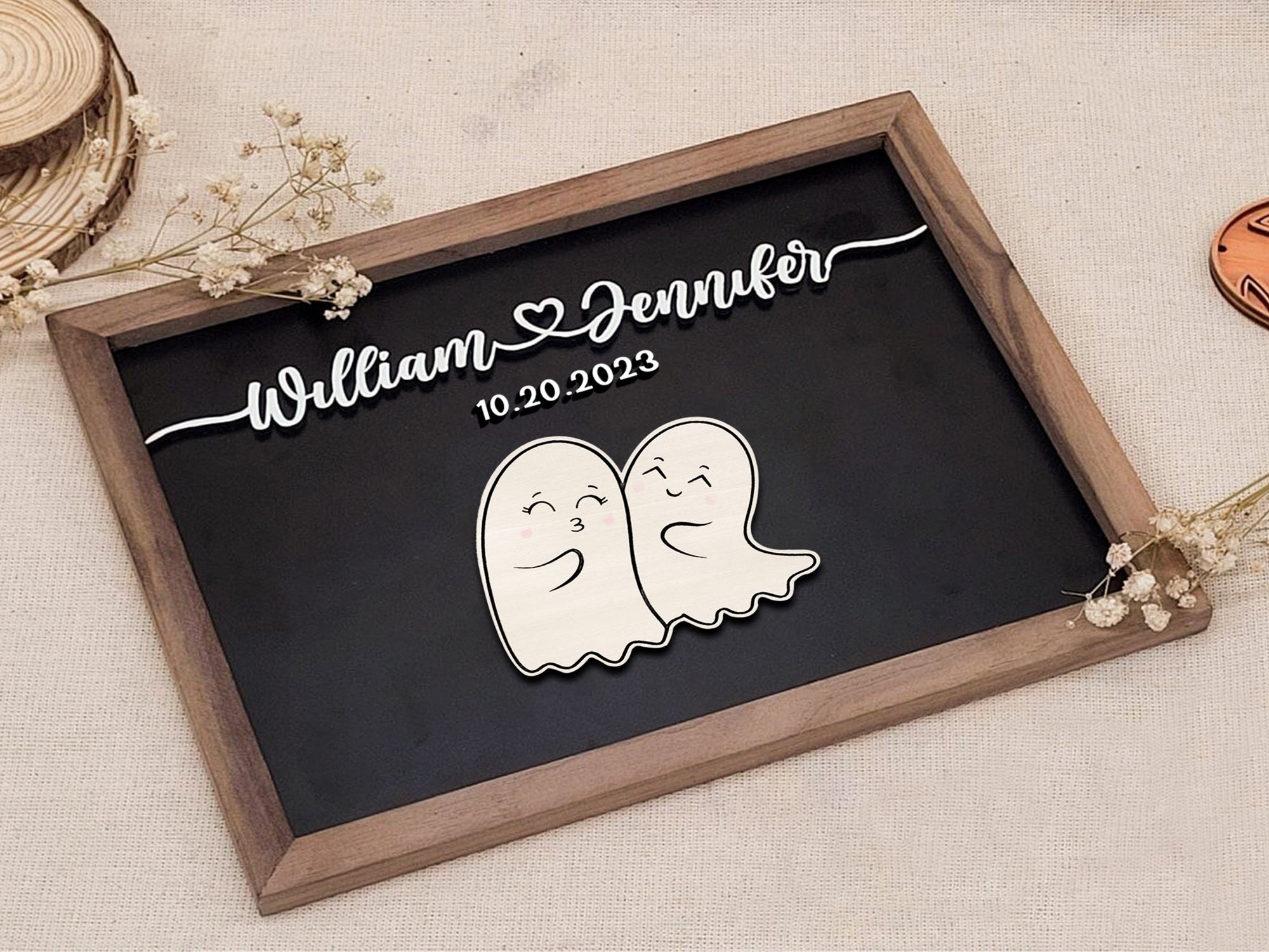 Halloween Ghost Family Sign With Names, Personalized Halloween Sign with Pets ghost, Halloween Gift, Halloween Decorations | Kindlytoys