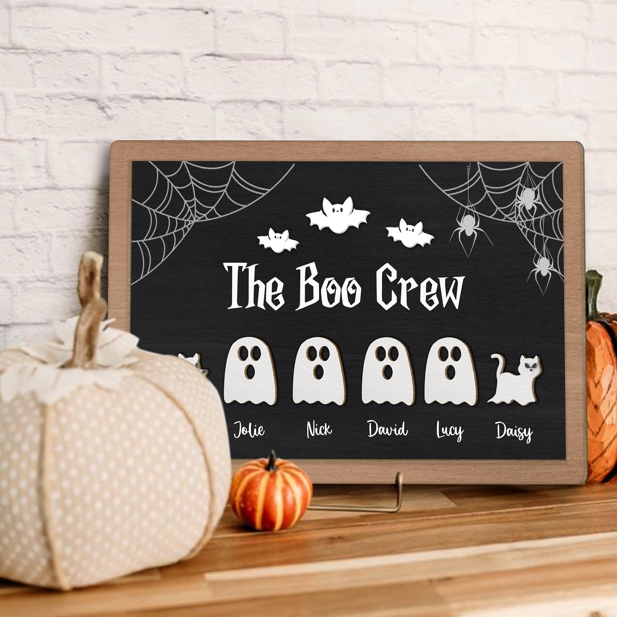 Halloween Ghost Family With Pets, Custom Family Sign, Spooky Cute Decor, Halloween Decorations, Shelf Sitter Mantel | KindlyToys