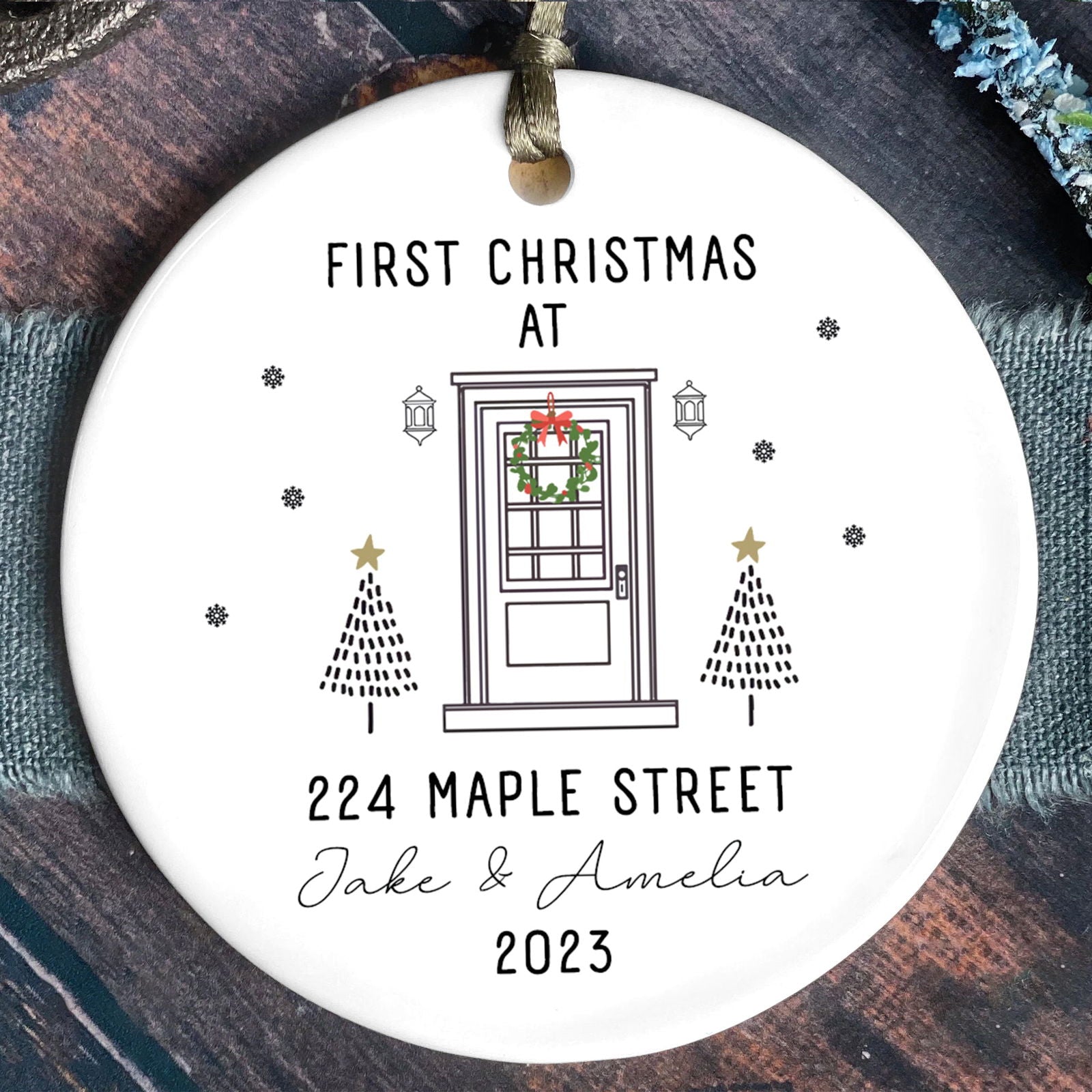 First Christmas in Our New Home White Christmas Ornament, Theme Ceramic Round Shaped Sign Plaque Ornament Keepsake, Gift for Family Friends, Celebarting New House CX03-5 - Kindlytoys